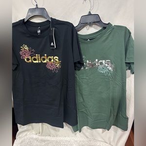 Women's lot 2 athletic tshirt women's cut one is NWT